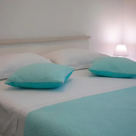 Fragola マカルスカ