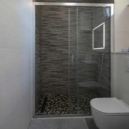 Fragola Apartment